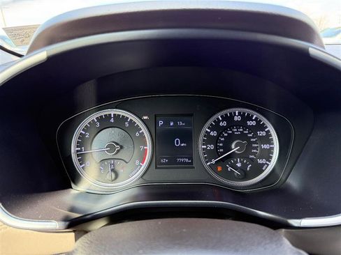 Used 2019 Hyundai Santa Fe SE image 34