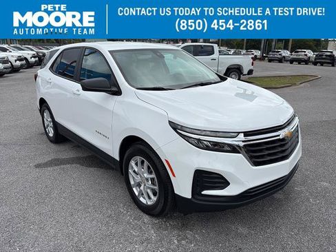 Used 2023 Chevrolet Equinox LS w/ LS Convenience Package FWD image 1