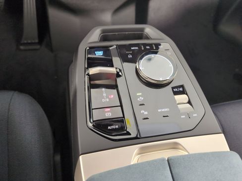 New 2026 BMW iX xDrive45 image 15