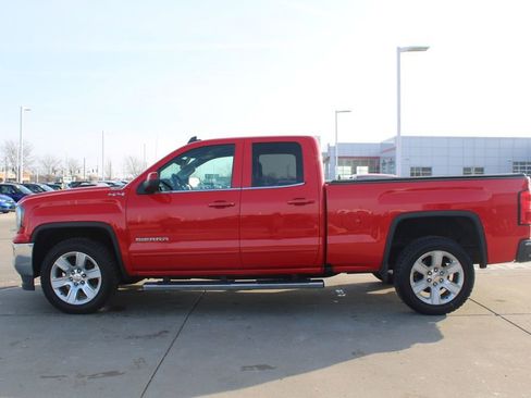 Used 2018 GMC Sierra 1500 SLE w/ SLE Value Package image 4