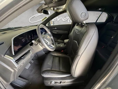Certified 2024 Cadillac XT4 Premium Luxury FWD image 19