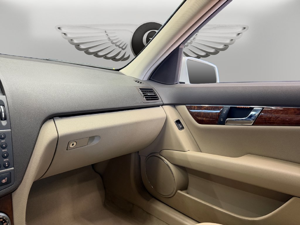 Used 2010 Mercedes-Benz C 300 Sedan w/ Multimedia Pkg image 23