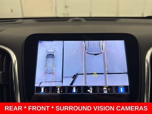 Used 2024 Chevrolet Equinox LT image 3