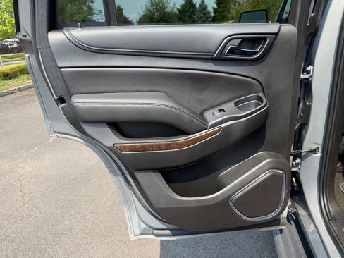 Used 2018 Chevrolet Tahoe LT w/ Luxury Package AWD/4WD image 31