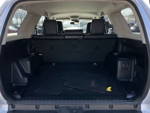 Used 2024 Toyota 4Runner TRD Off-Road Premium image 41