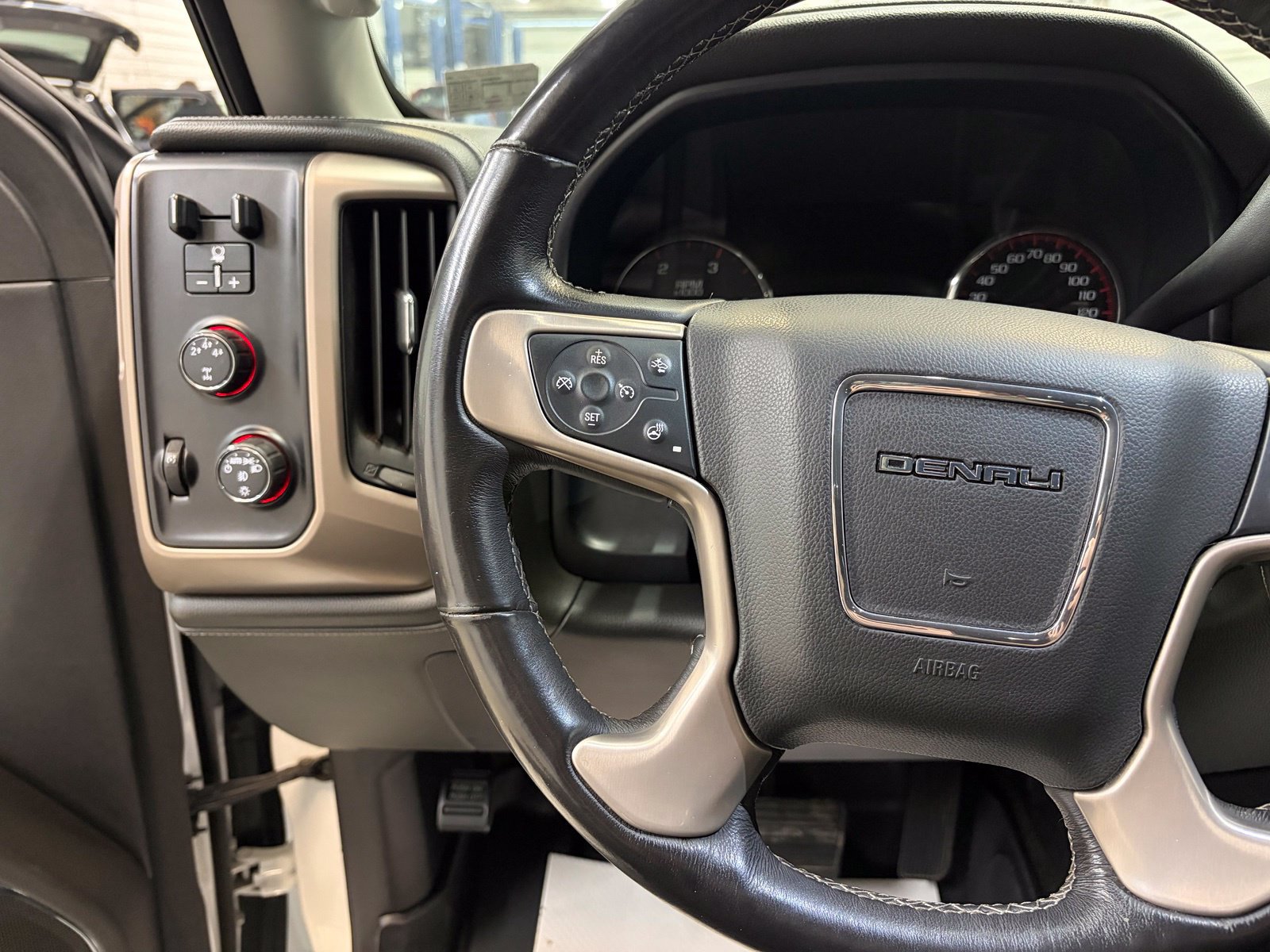 Used 2016 GMC Sierra 3500 Denali w/ Duramax Plus Package AWD/4WD image 16