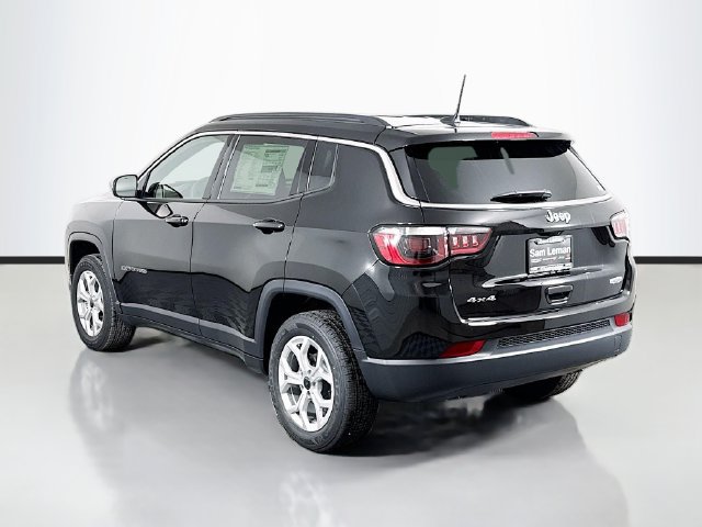 New 2026 Jeep Compass Latitude AWD/4WD image 5
