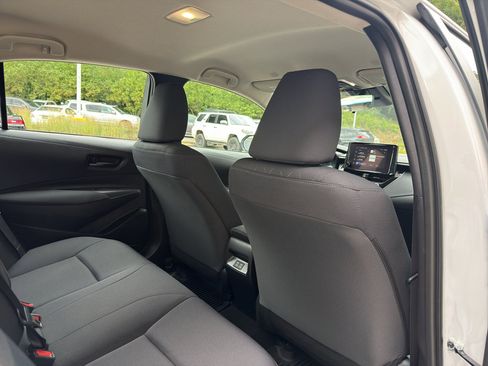 Used 2026 Toyota Corolla LE FWD image 17