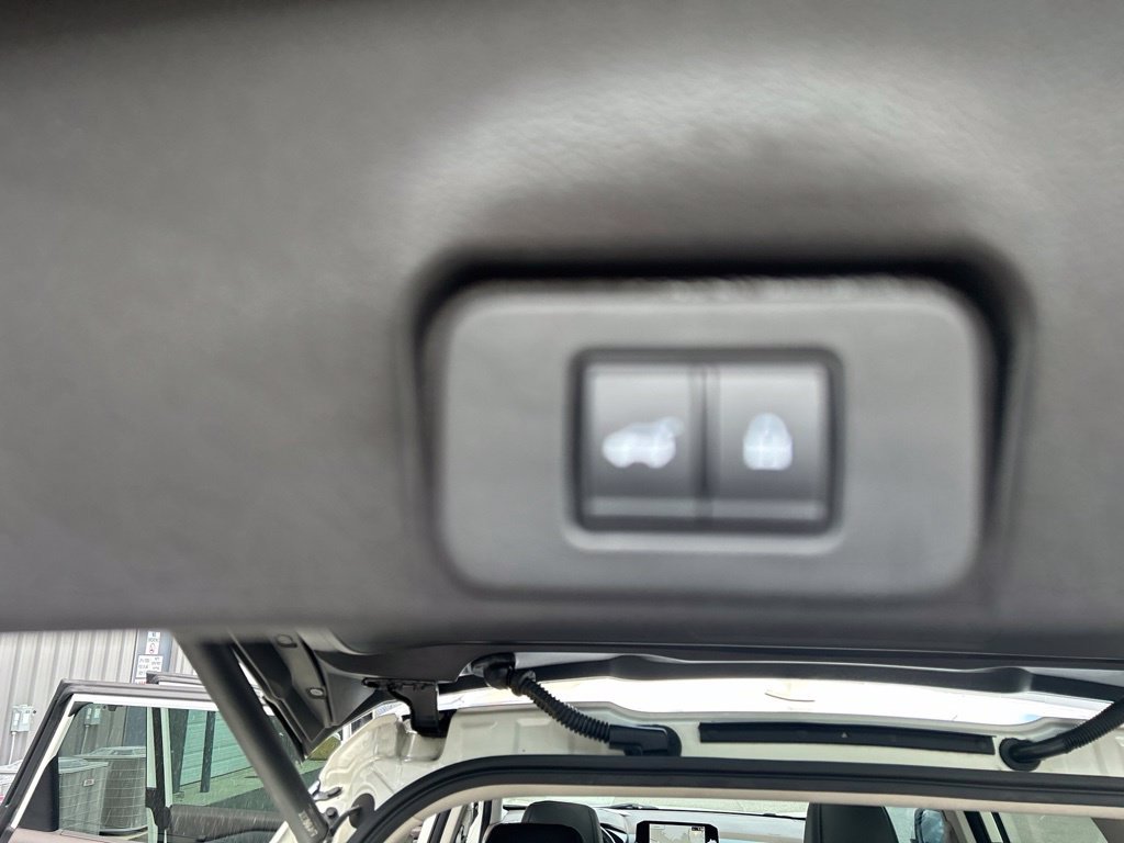 Used 2023 Nissan Rogue SL w/ SL Premium Package FWD image 26