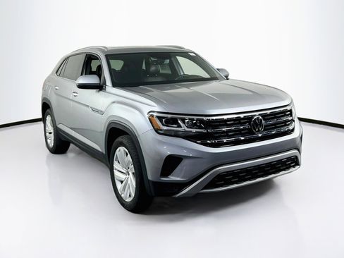 Used 2023 Volkswagen Atlas Cross Sport SE AWD/4WD image 3
