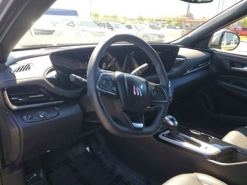 Certified 2025 Buick Envista Sport Touring FWD image 7