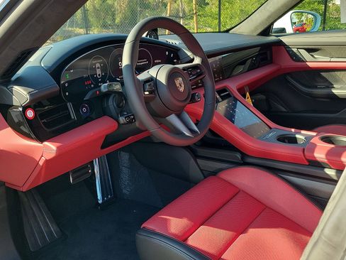 New 2025 Porsche Taycan GTS AWD/4WD image 4