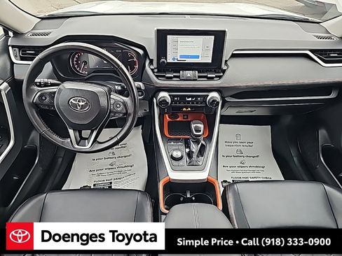 Used 2024 Toyota RAV4 Adventure image 15