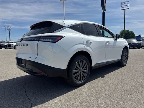 New 2026 Nissan Murano SL image 8