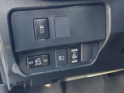 Certified 2023 Toyota Tacoma TRD Off-Road image 23