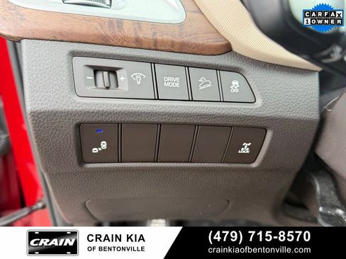 Used 2017 Hyundai Santa Fe Limited image 13