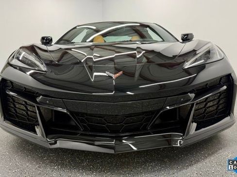 Used 2023 Chevrolet Corvette Z06 image 10