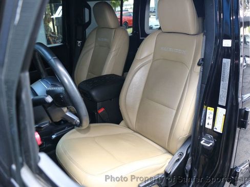 Used 2018 Jeep Wrangler Unlimited Rubicon w/ Dual Top Group image 30