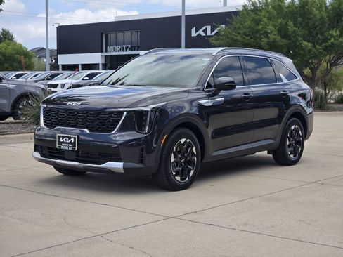 New 2026 Kia Sorento S w/ S Panoramic Sunroof Package FWD image 2