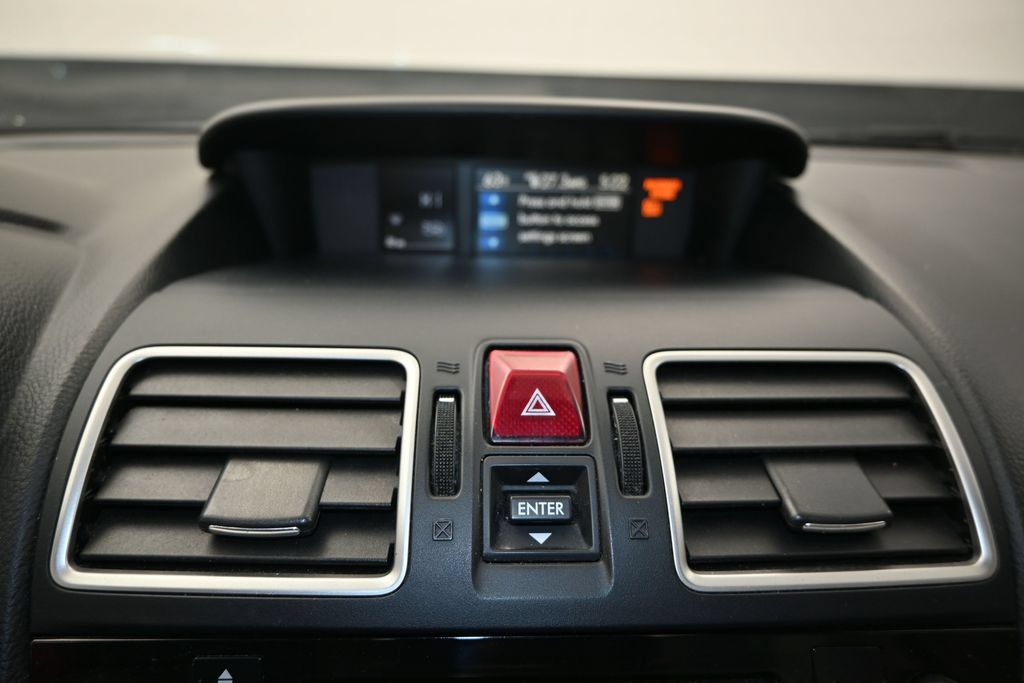Used 2018 Subaru Forester 2.5i Premium AWD/4WD image 16