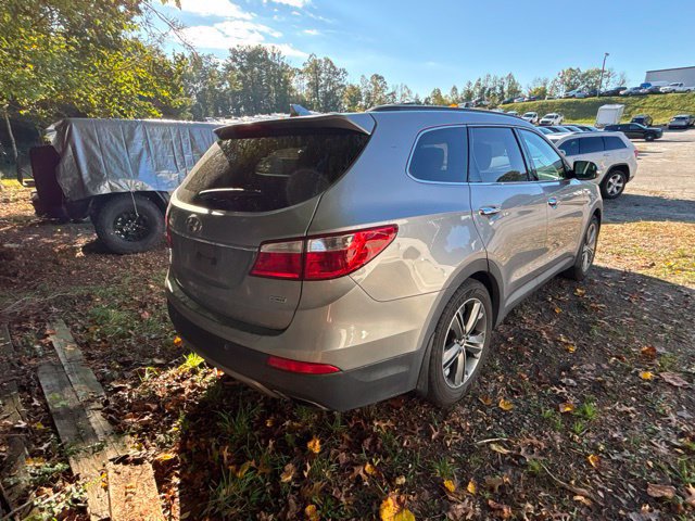 Used 2016 Hyundai Santa Fe SE w/ Option Group 03 FWD image 7