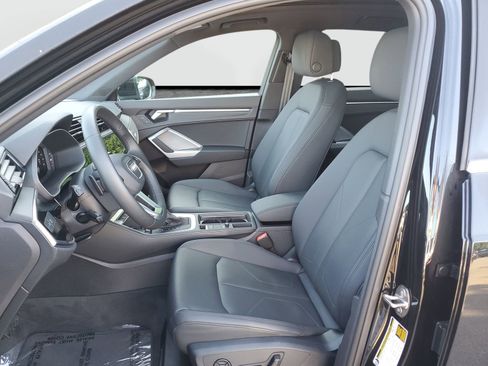 Used 2025 Audi Q3 2.0T Premium Plus w/ Premium Plus Package AWD/4WD image 19