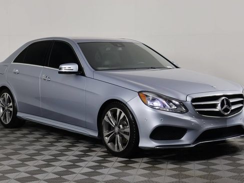 Used 2016 Mercedes-Benz E 350 Sedan image 3