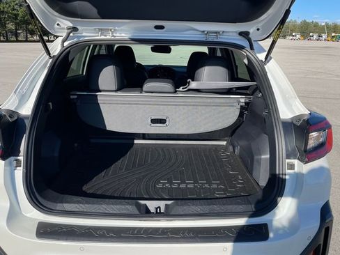 Used 2025 Subaru Crosstrek 2.5i Limited AWD/4WD image 17