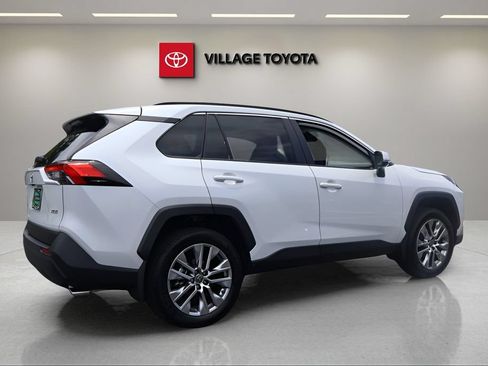 Certified 2024 Toyota RAV4 XLE Premium FWD image 5