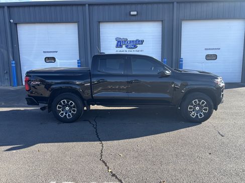 Used 2024 Chevrolet Colorado Z71 w/ Z71 Convenience Package 2 image 2