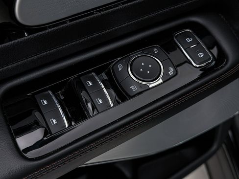 Used 2021 Lincoln Aviator Grand Touring w/ Equipment Group 301A image 23