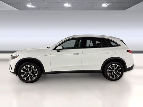 Certified 2025 Mercedes-Benz GLC 350e 4MATIC image 2