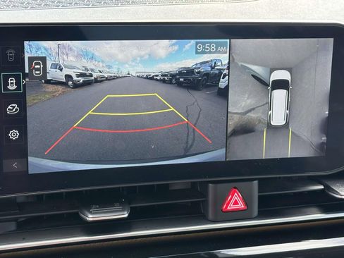 Used 2025 Kia Carnival SX Prestige image 11