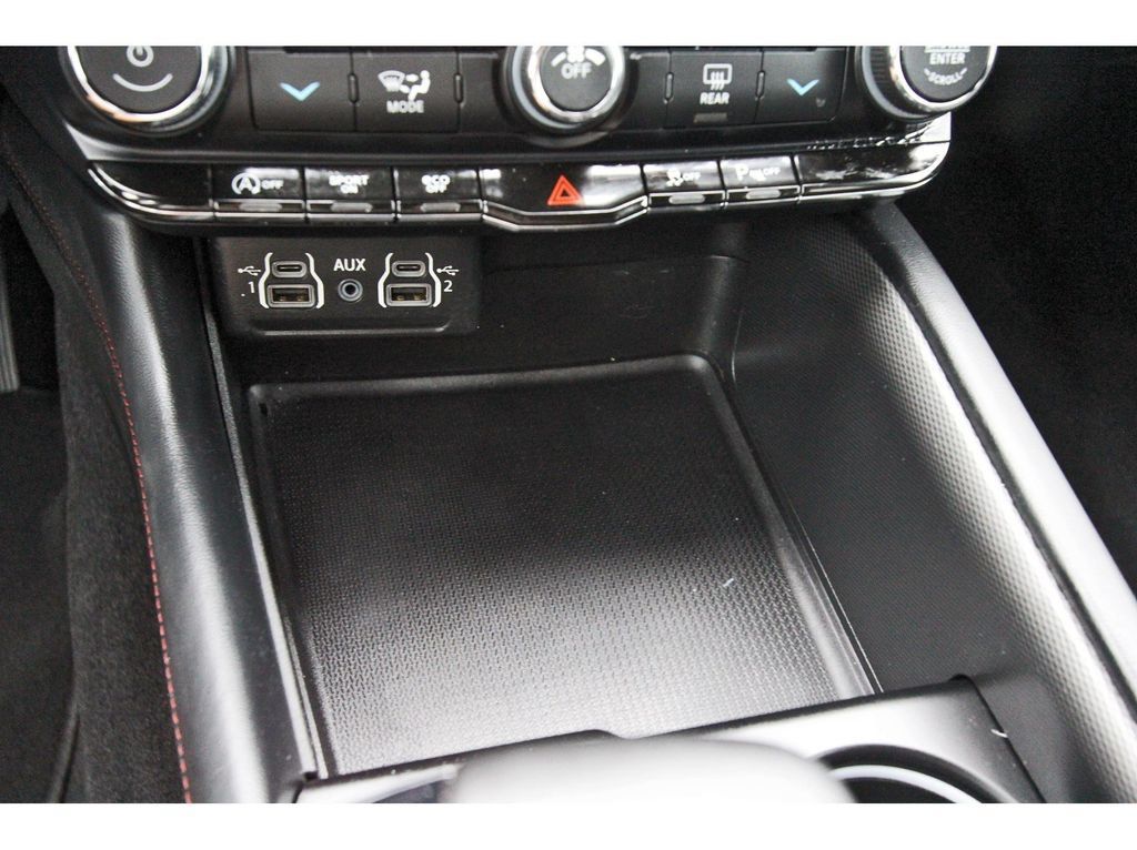 Used 2025 Dodge Durango GT AWD/4WD image 29
