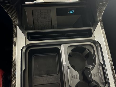 New 2023 Ford F250 Lariat w/ Lariat Ultimate Package image 38