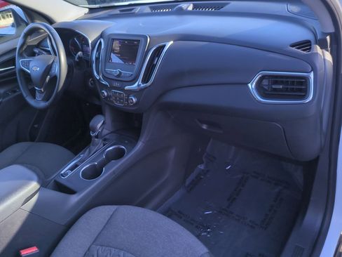 Used 2024 Chevrolet Equinox LT image 35