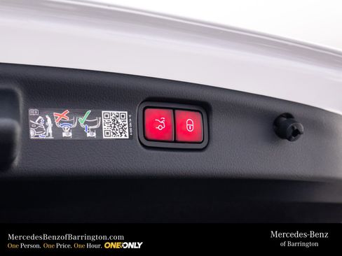 New 2026 Mercedes-Benz C 300 4MATIC Sedan image 33