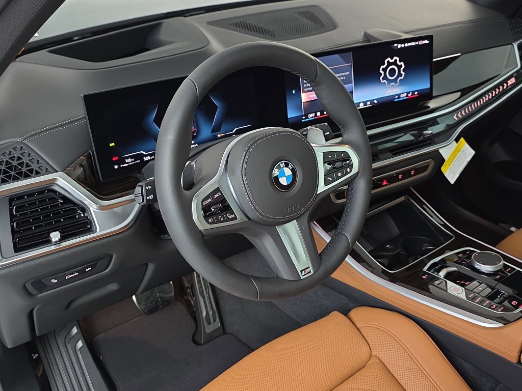 Used 2026 BMW X5 xDrive40i w/ M Sport Package AWD/4WD image 16
