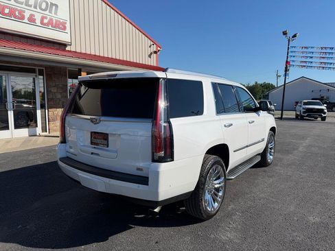 Used 2017 Cadillac Escalade Luxury w/ LPO, Radiant Package AWD/4WD image 4