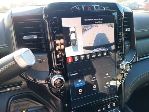 Certified 2024 RAM 2500 Limited image 18