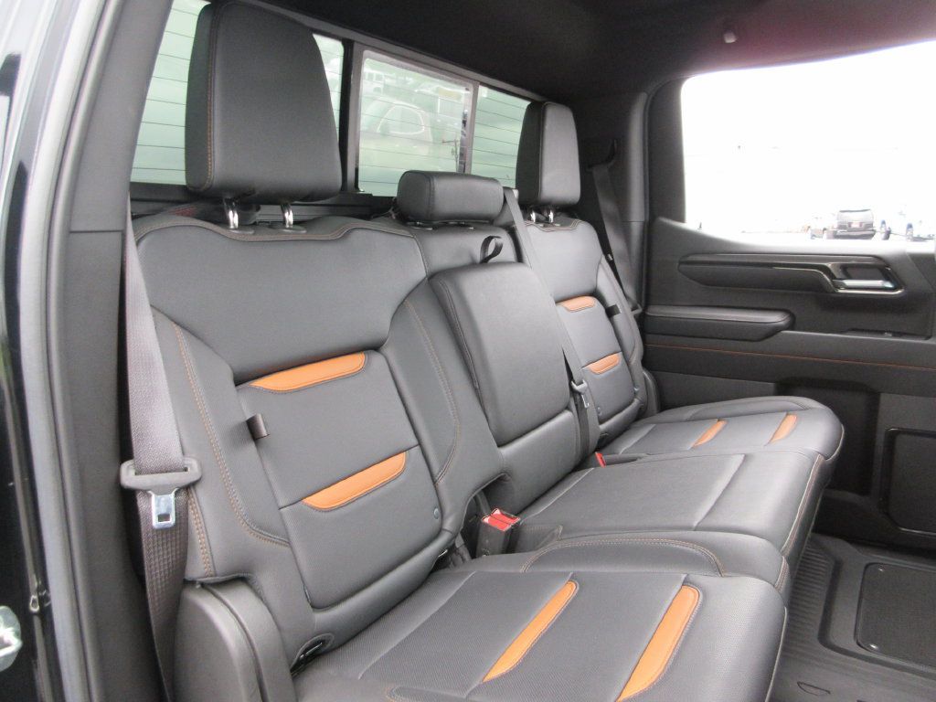 Certified 2023 GMC Sierra 1500 AT4 w/ Technology Package AWD/4WD image 26