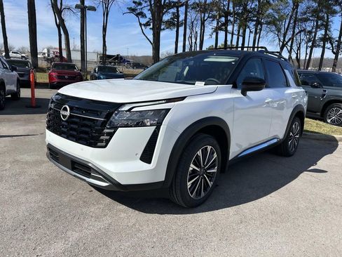 New 2026 Nissan Pathfinder Platinum AWD/4WD image 17