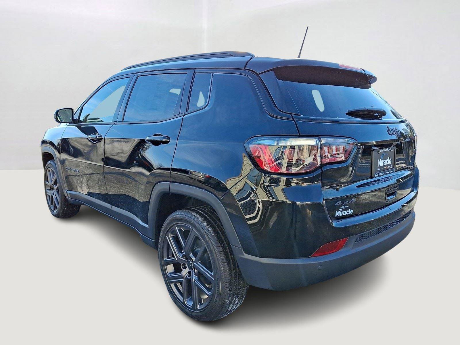 New 2026 Jeep Compass Limited AWD/4WD image 3
