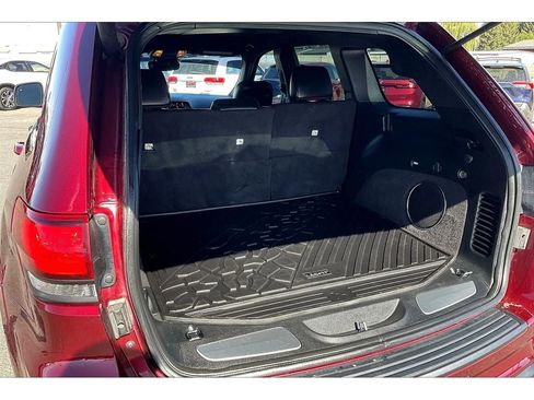 Used 2019 Jeep Grand Cherokee Limited X image 10