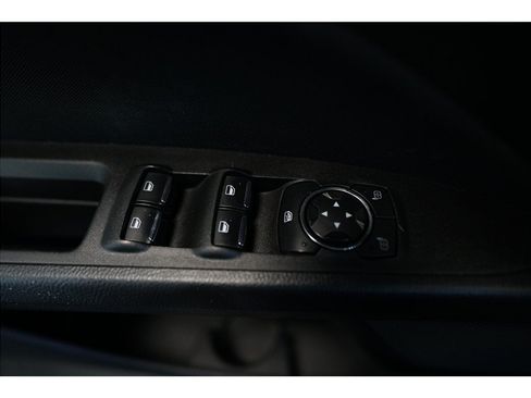 Used 2019 Ford Fusion SE FWD image 16