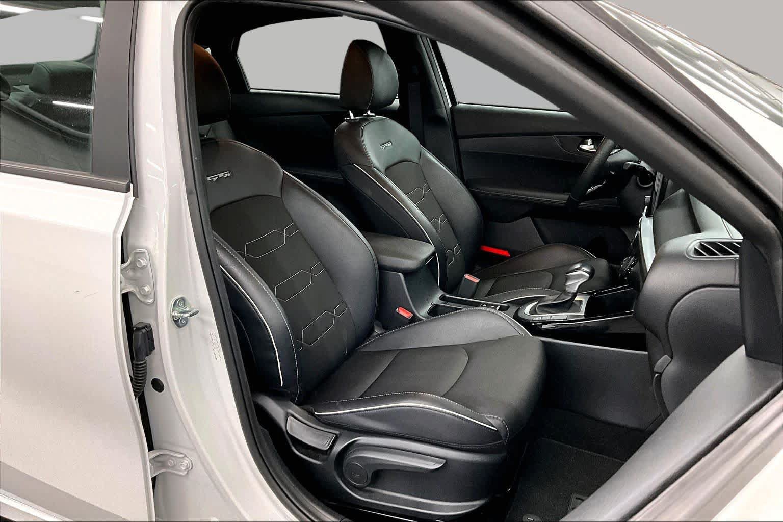 Used 2024 Kia Forte GT-Line FWD image 8