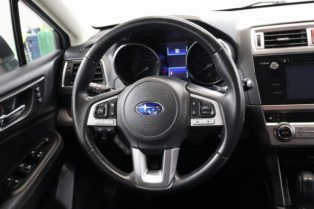 Used 2017 Subaru Outback 2.5i Limited AWD/4WD image 17