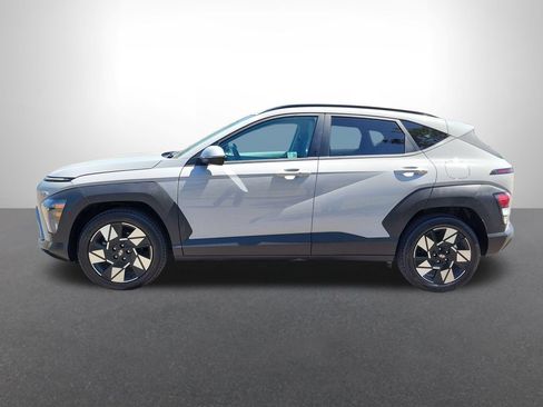 Used 2024 Hyundai Kona SEL FWD image 2
