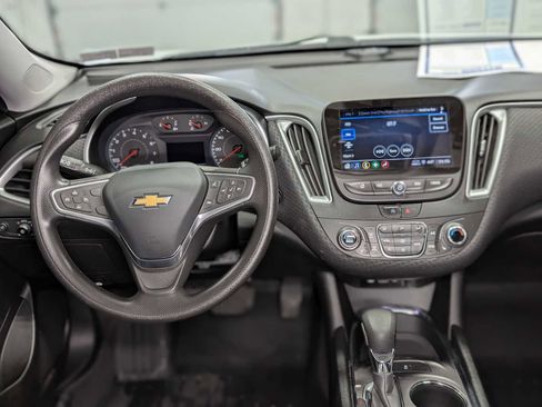 Certified 2022 Chevrolet Malibu LT FWD image 5