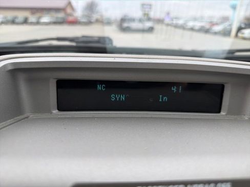 Used 2009 Ford Escape XLT image 16